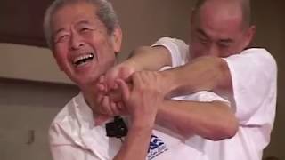 Bujinkan Soke Masaaki Hatsumi  Gyokko Ryu  Keo [upl. by Lucchesi]