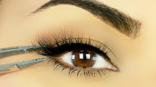 TRY THIS Easiest Way to Apply False Eyelashes [upl. by Ruhnke]