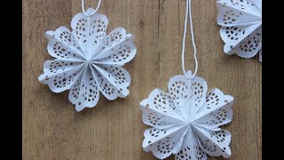 DIY Doily Snowflake Stars Festive Christmas Decor [upl. by Ecyla]